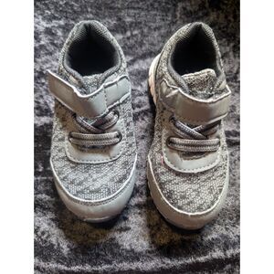 Boy's toddler gray velcro slip on tennis shoes size 7